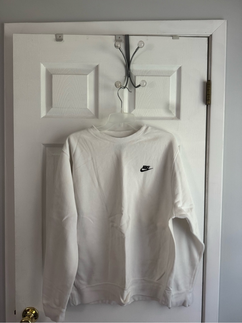 Nike Women’s White Crew Neck Sweatshirt